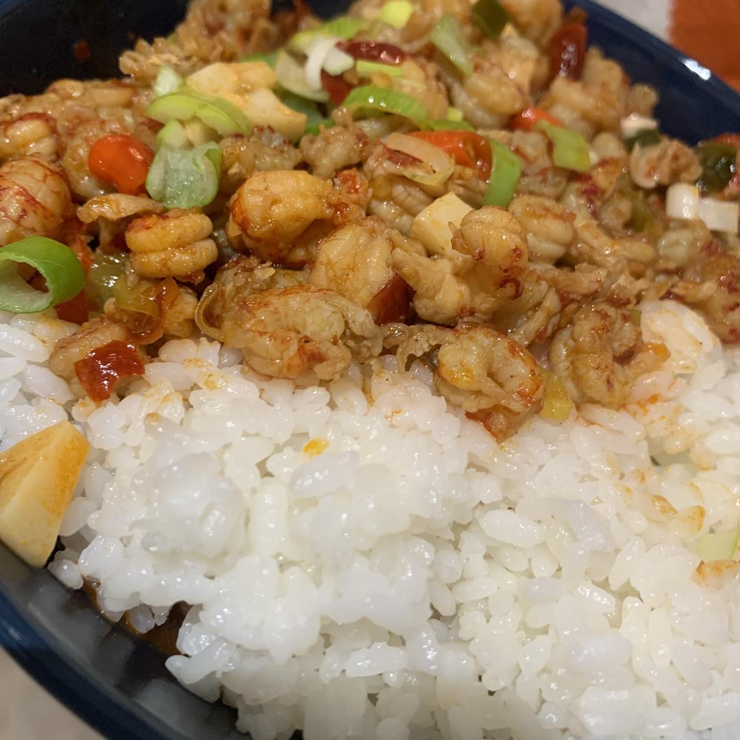 香喷喷简单的麻辣小龙虾饭