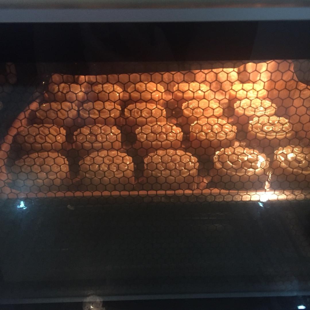 广式月饼——蛋黄莲蓉月饼