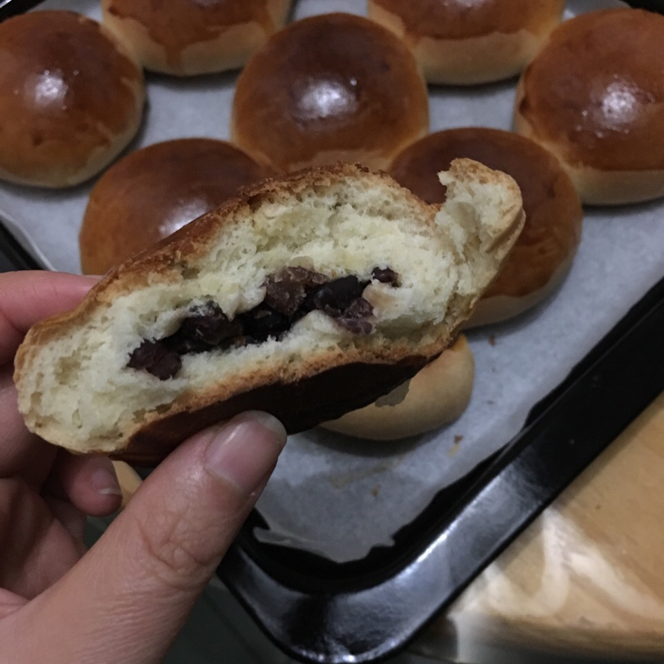 超软手揉红豆面包