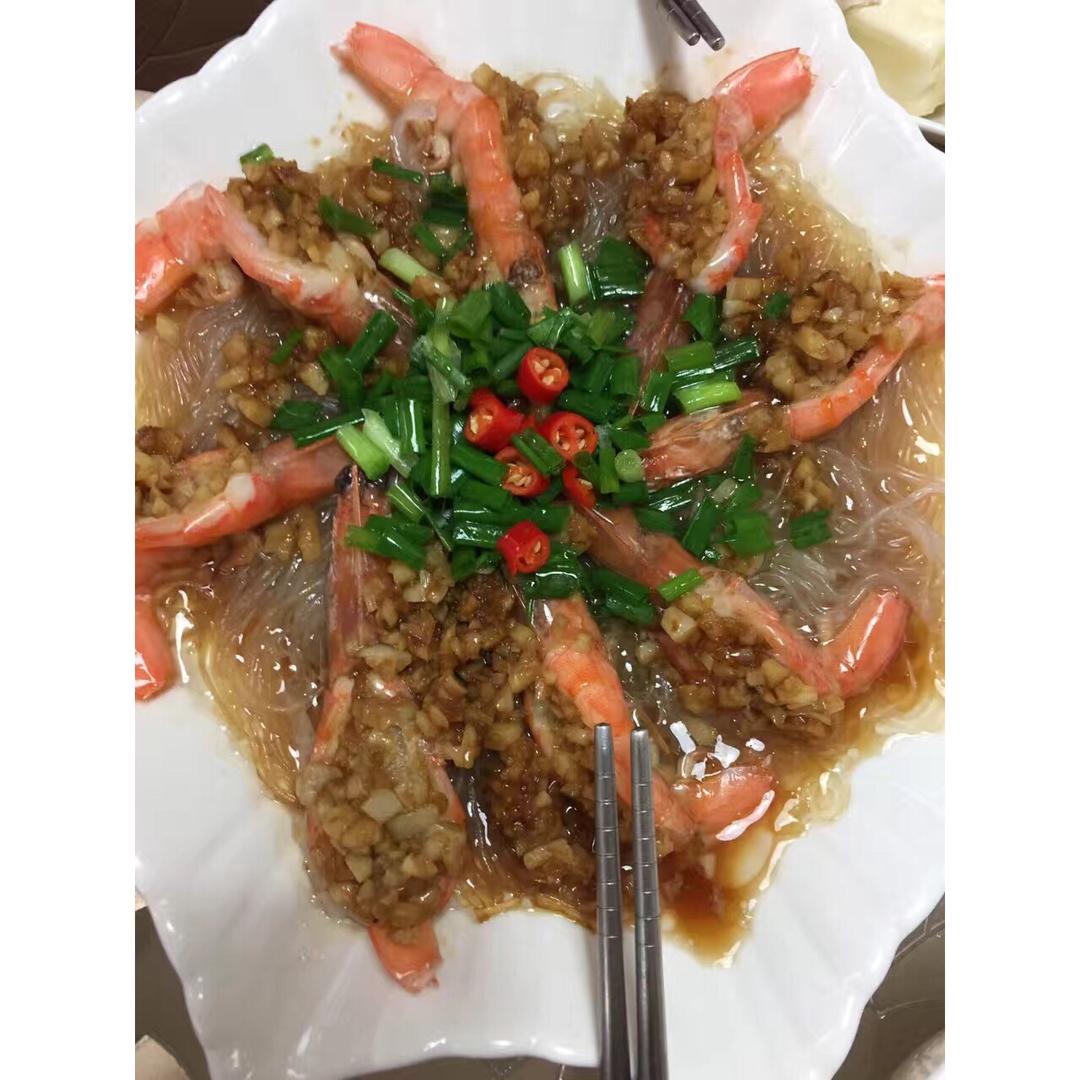蒜蓉粉丝蒸大虾