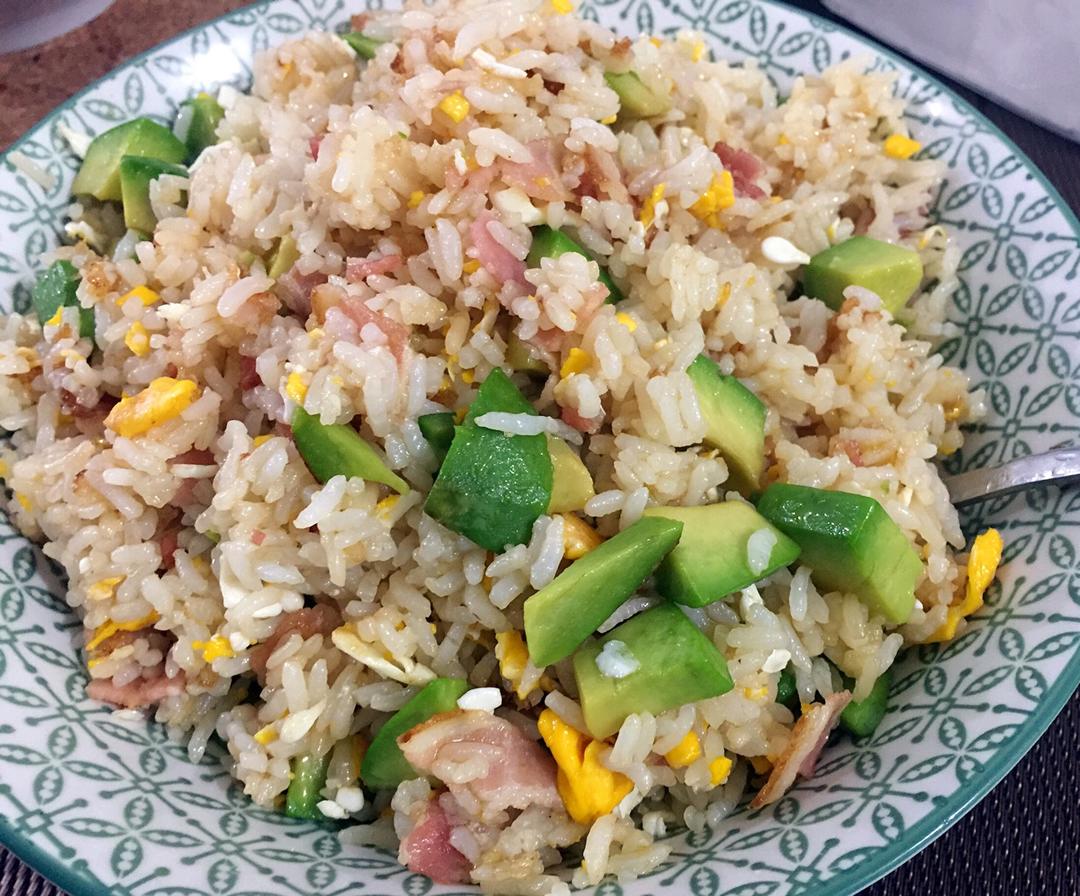 牛油果炒饭