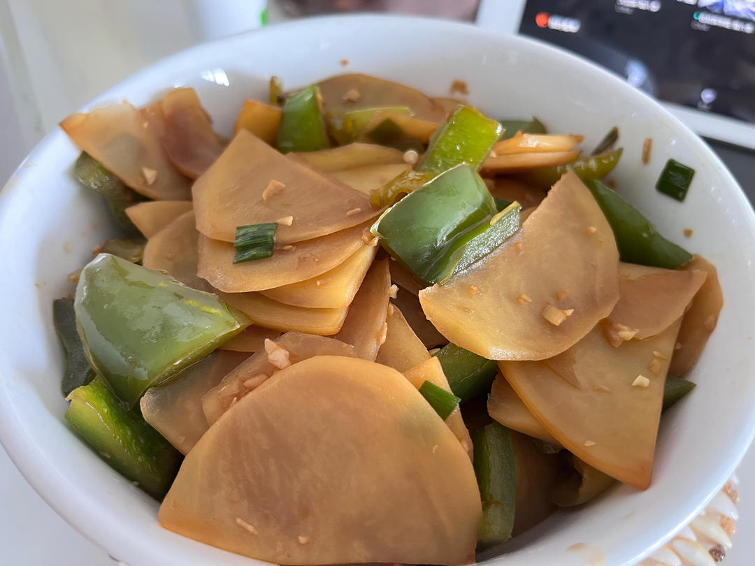 比肉都好吃的青椒炒土豆片😋简单又美味❗️