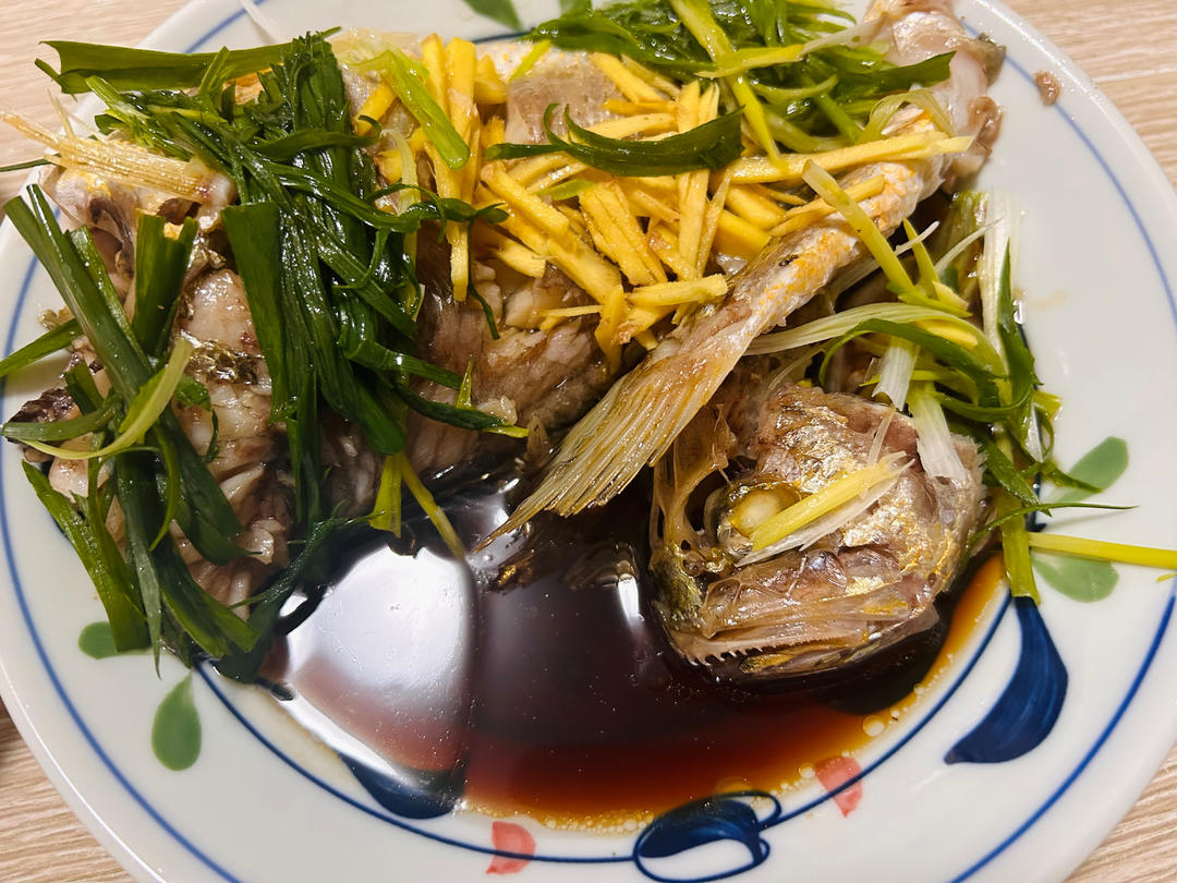 温州风味葱油黄鱼