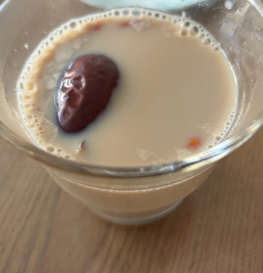 红糖姜枣奶