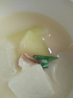 咸鸭豆芽冬瓜汤的做法 步骤1