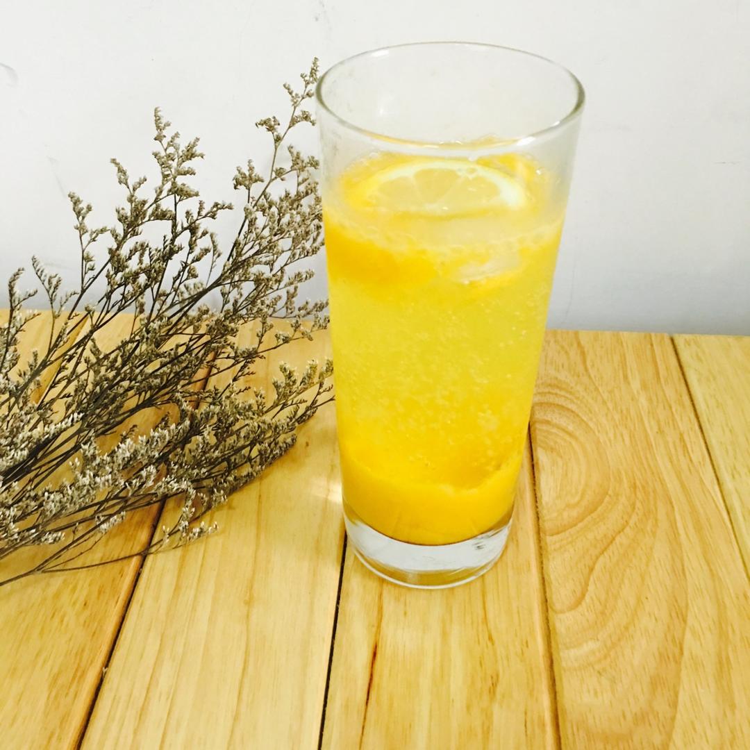 客家菜做的芒果苏打冰汽水