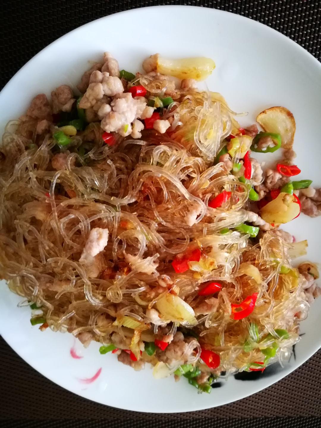 香菇干贝粉丝煲