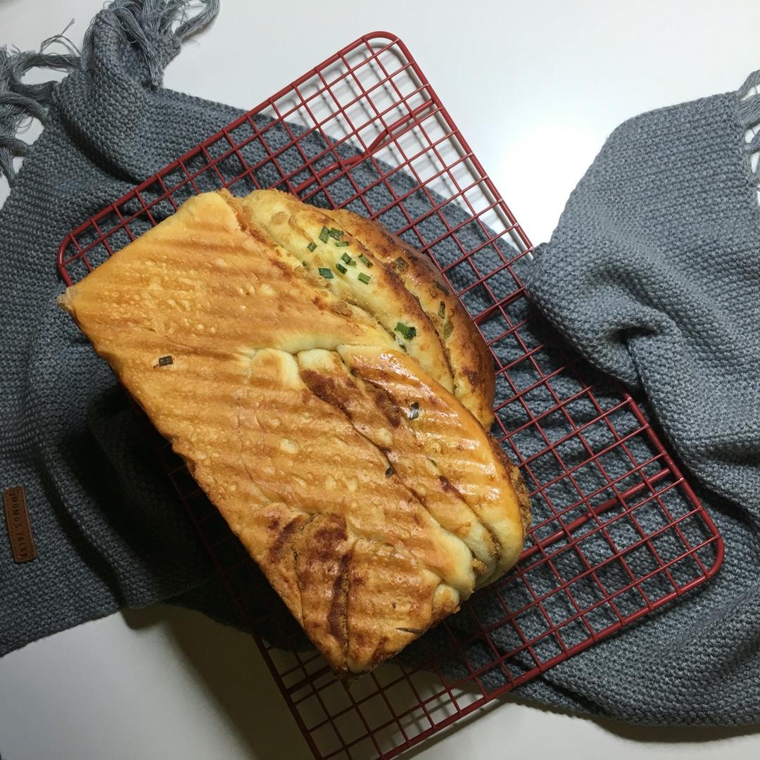 香葱肉松手撕吐司