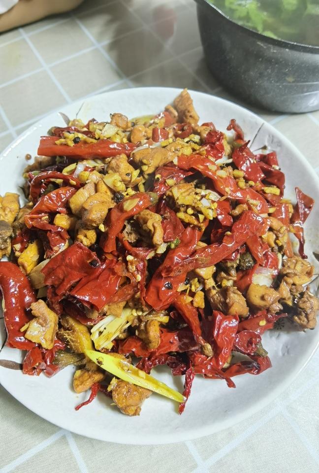 柴窝堡辣子鸡的做法
