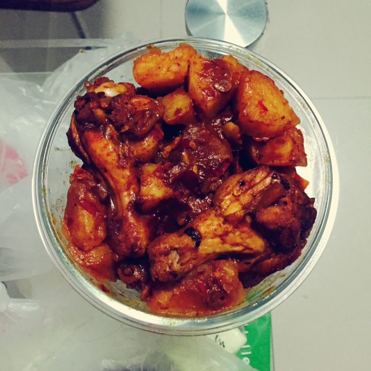 红烧土豆炖鸡腿
