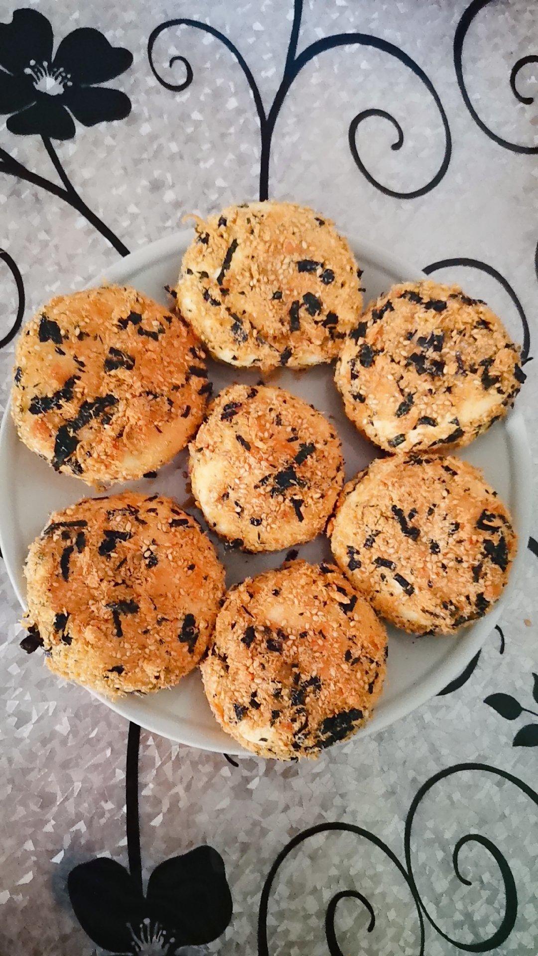 咸香松软的肉松小贝