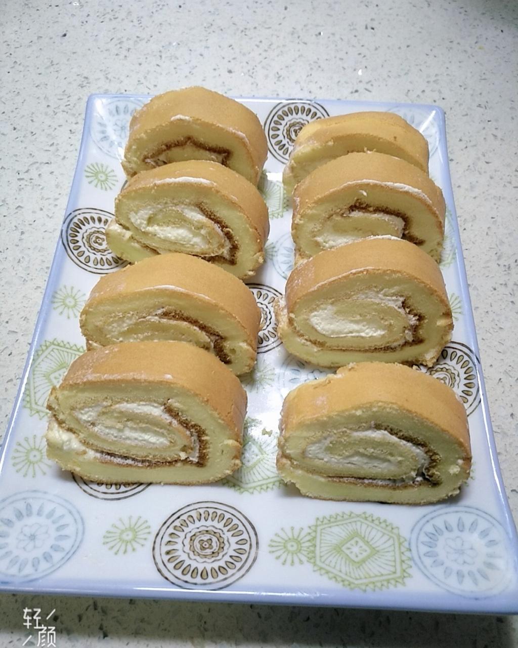 胖乎乎奶油芒果卷/不开裂不掉皮全过程详细图解烘焙视频/蛋糕篇6：「厚卷」