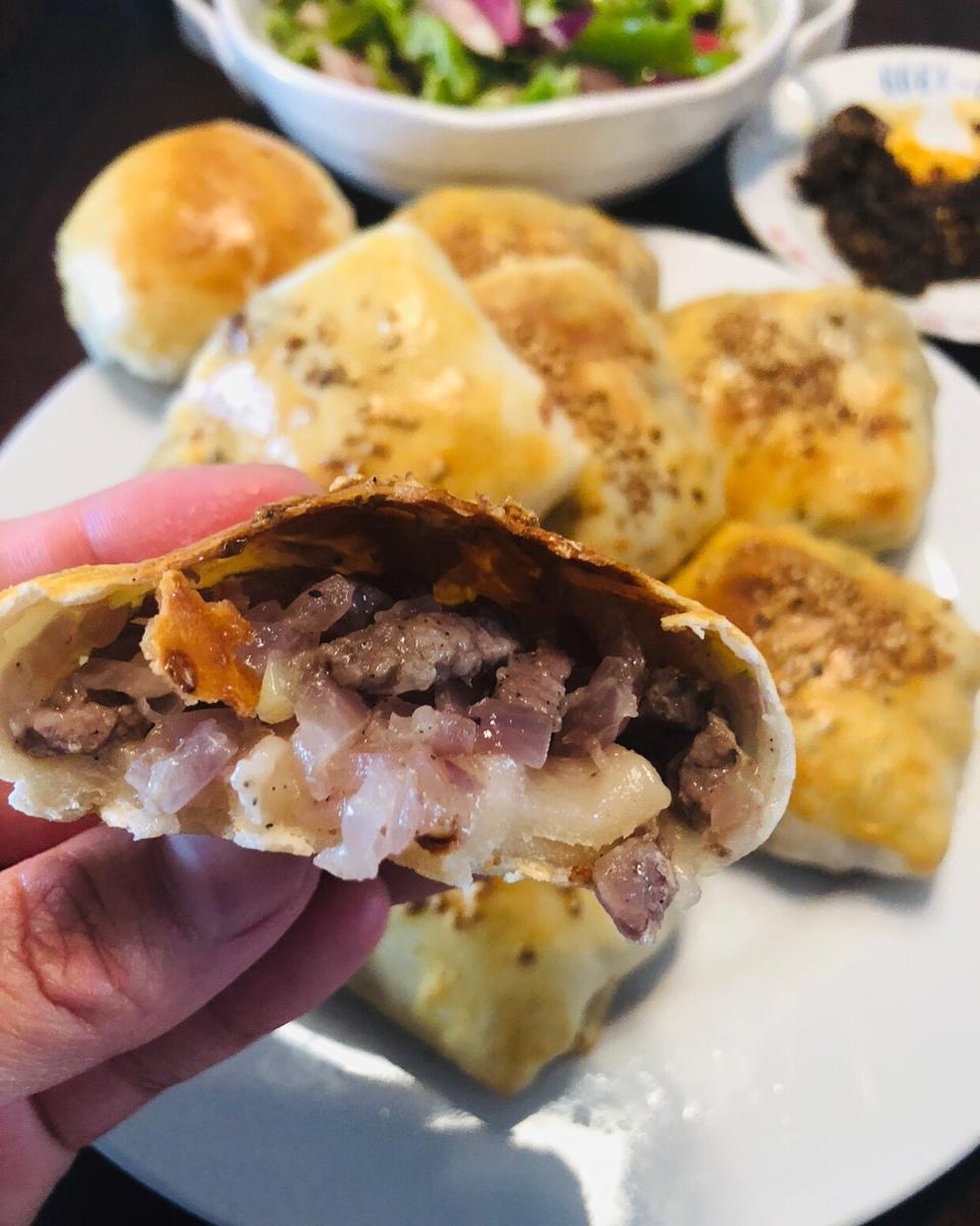 新疆羊肉烤包子