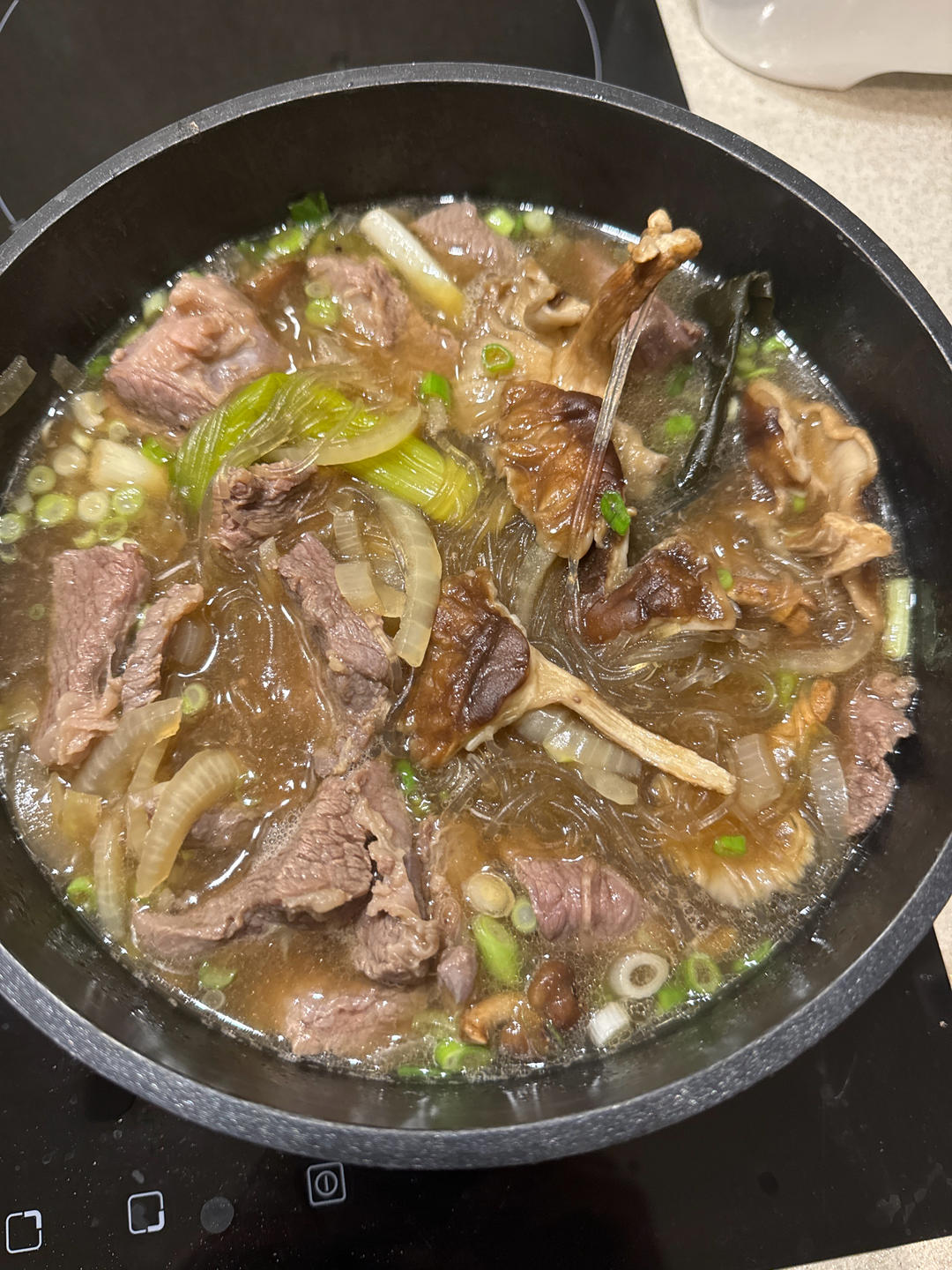 韩式牛肉锅