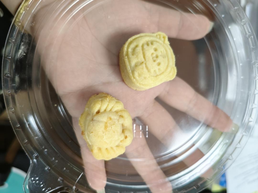虎虎生威凤梨酥