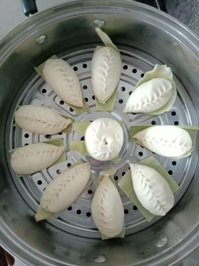 马蹄猪肉包子