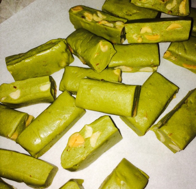 抹茶杏仁牛轧糖