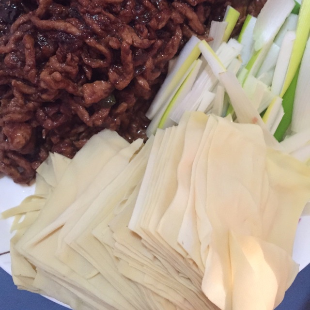京酱肉丝