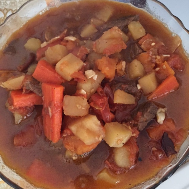 胡萝卜土豆烧牛腩