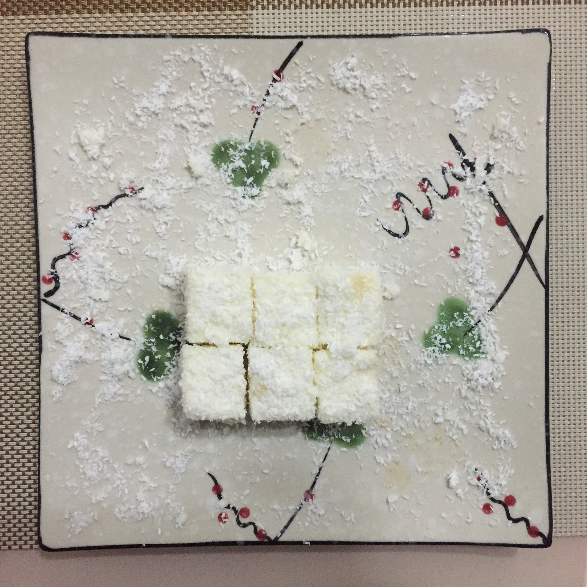 完胜85度C牛奶椰丝小方