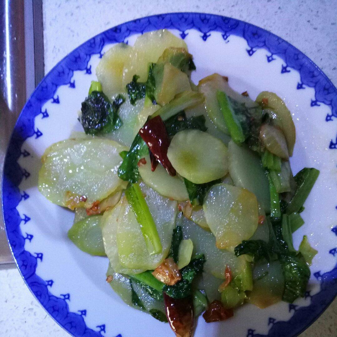 清炒莴笋