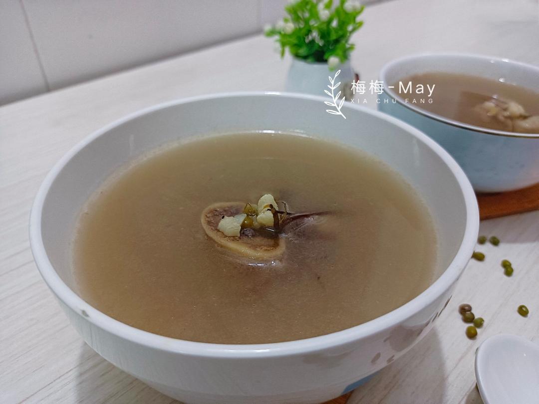 【春夏祛暑湿-鸡骨草猪骨汤的做法步骤图】梅梅-May_下厨房