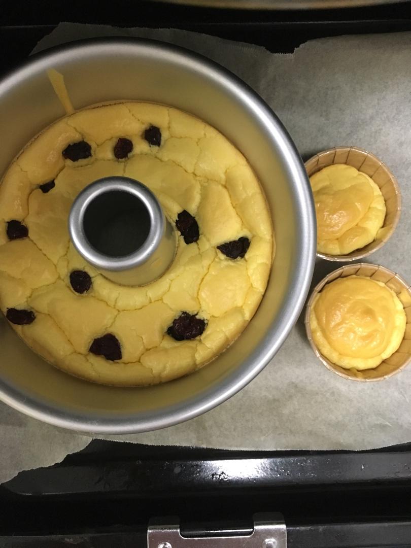 宝宝辅食：酸奶蒸蛋糕/烤箱版酸奶小蛋糕