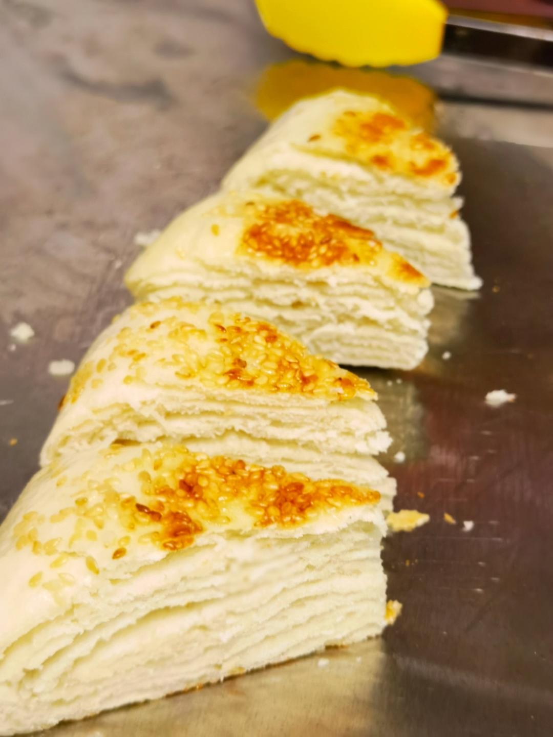 比蛋糕还好吃的发面千层饼，做法简单