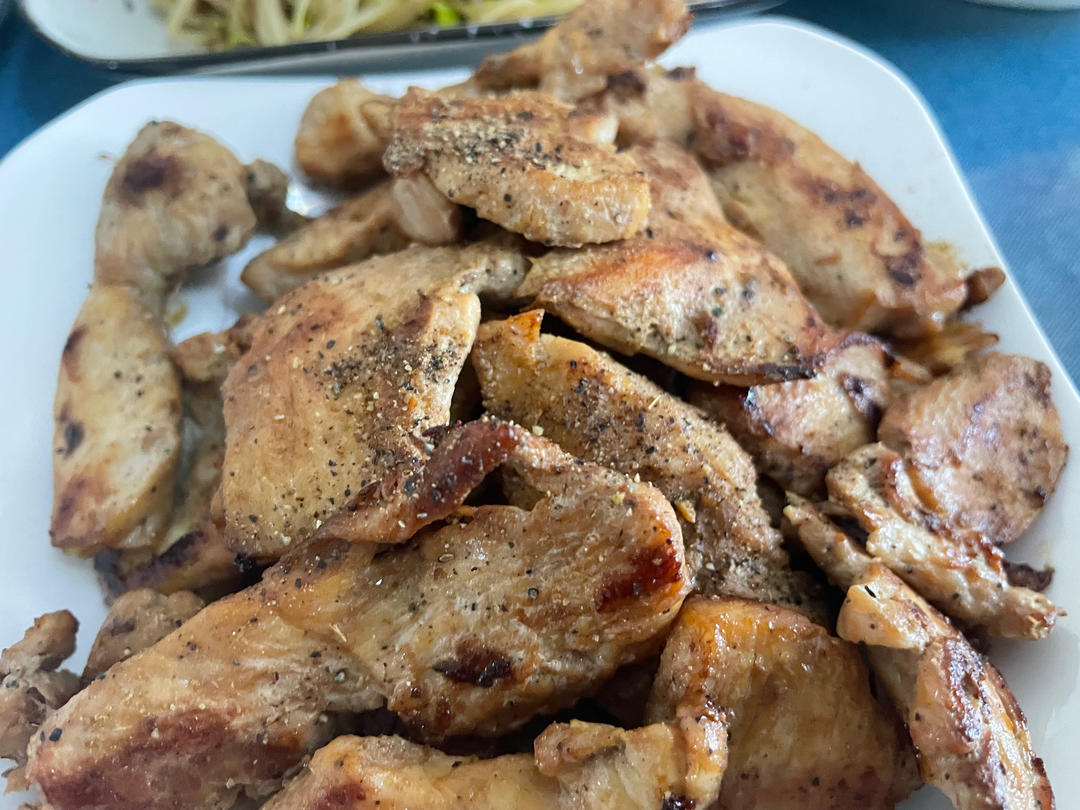 减脂餐|空气炸锅烤鸡胸肉，低脂低卡