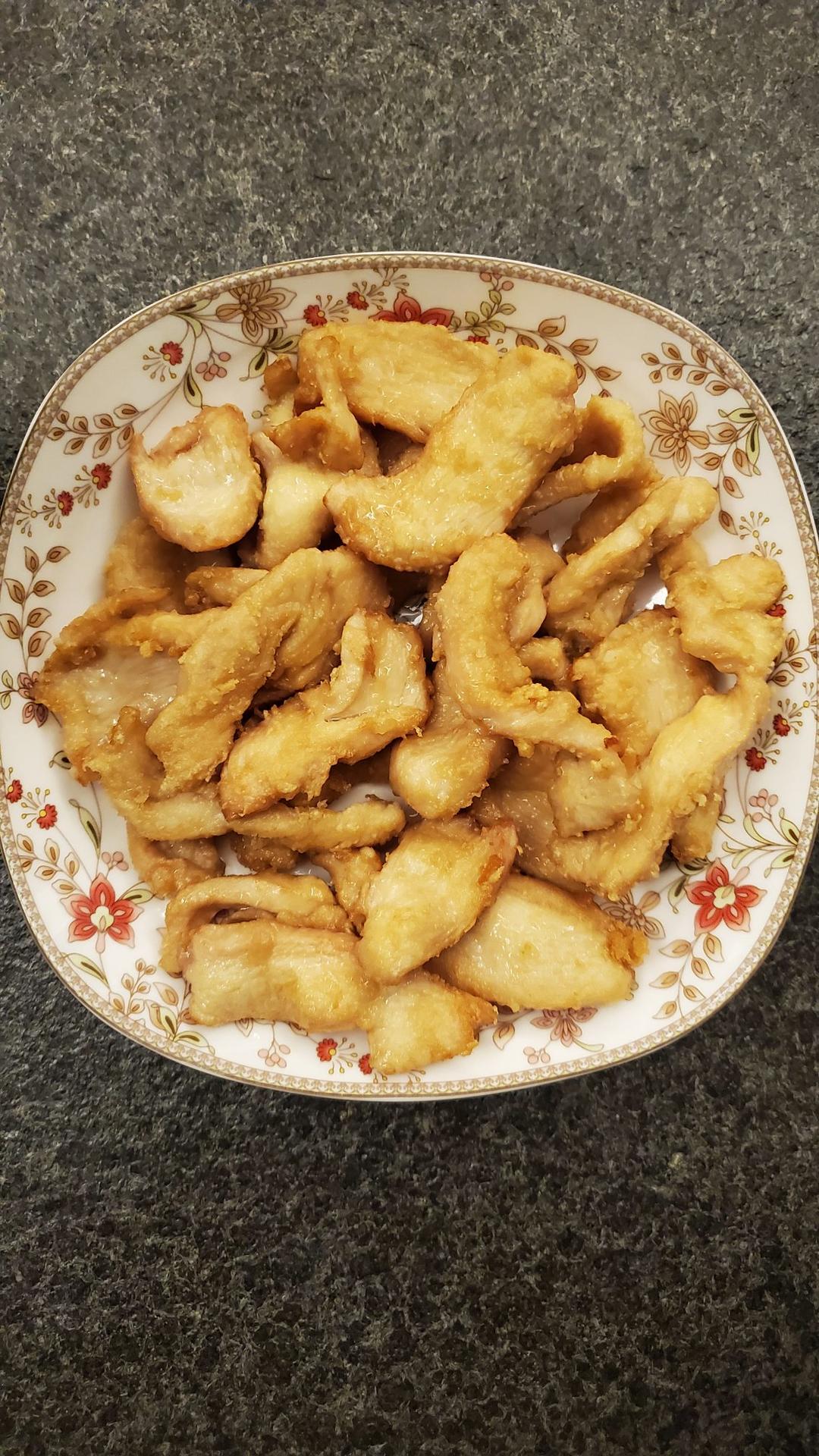 郑锦言做的香酥炸鸡胸肉