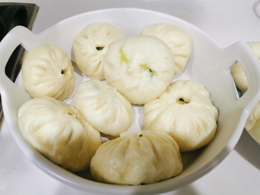 油菜香菇菜包