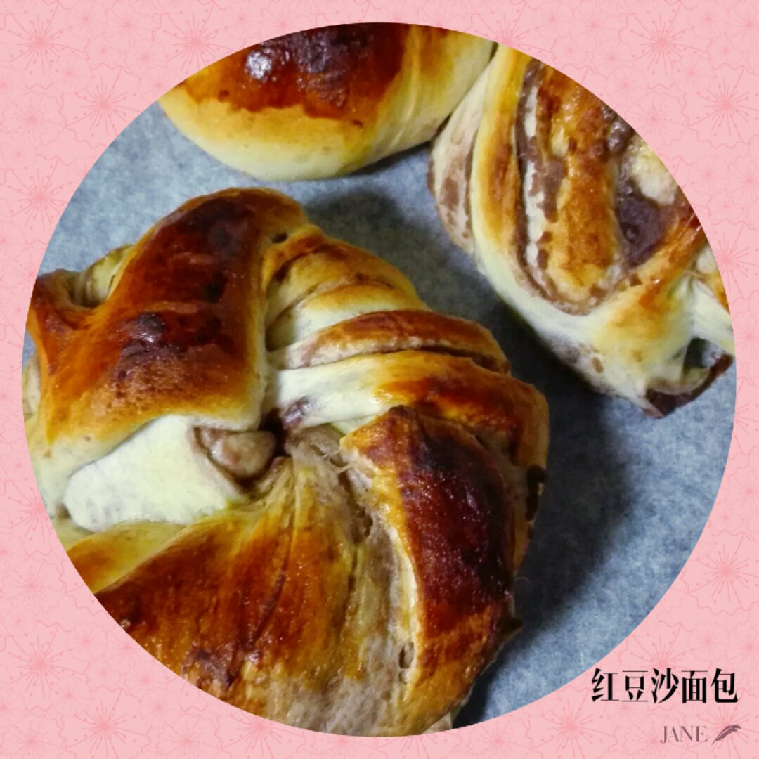 豆沙卷面包