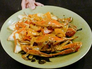 咖喱炒蟹 | 一条视频的做法 步骤17