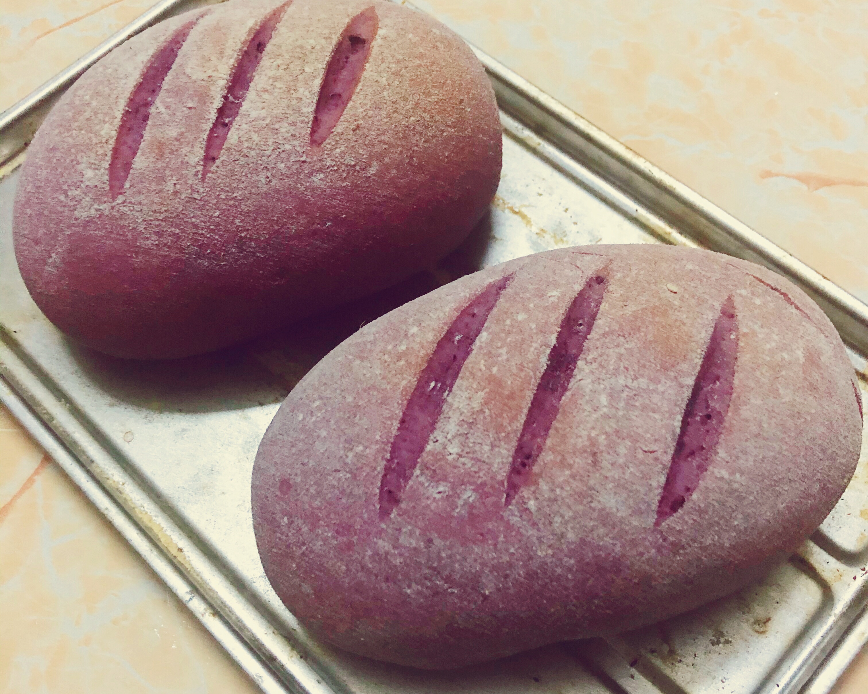 紫薯软欧包（内馅有麻薯，肉松，芋泥，口感超赞）配麻薯做法～的做法