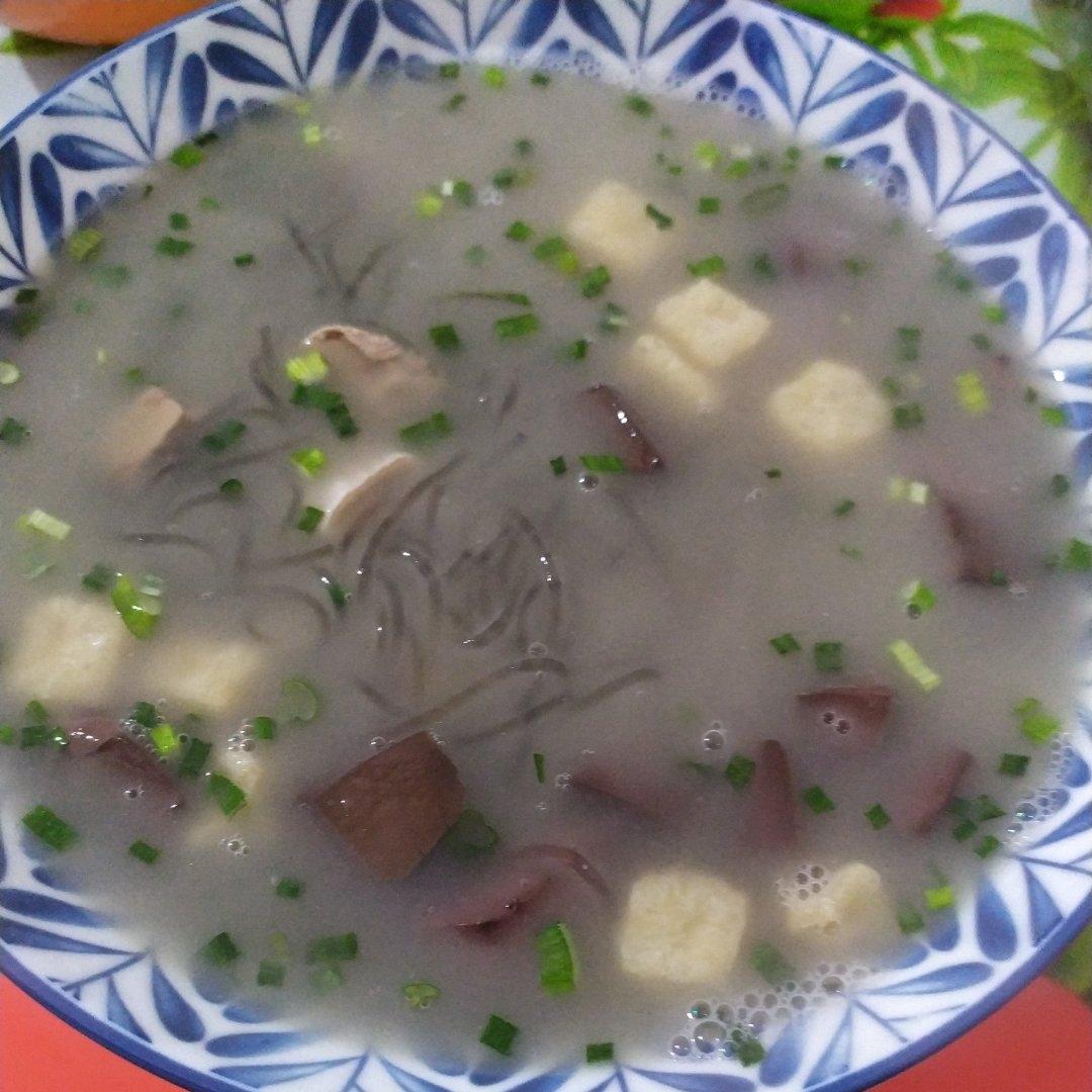 鸭血粉丝汤
