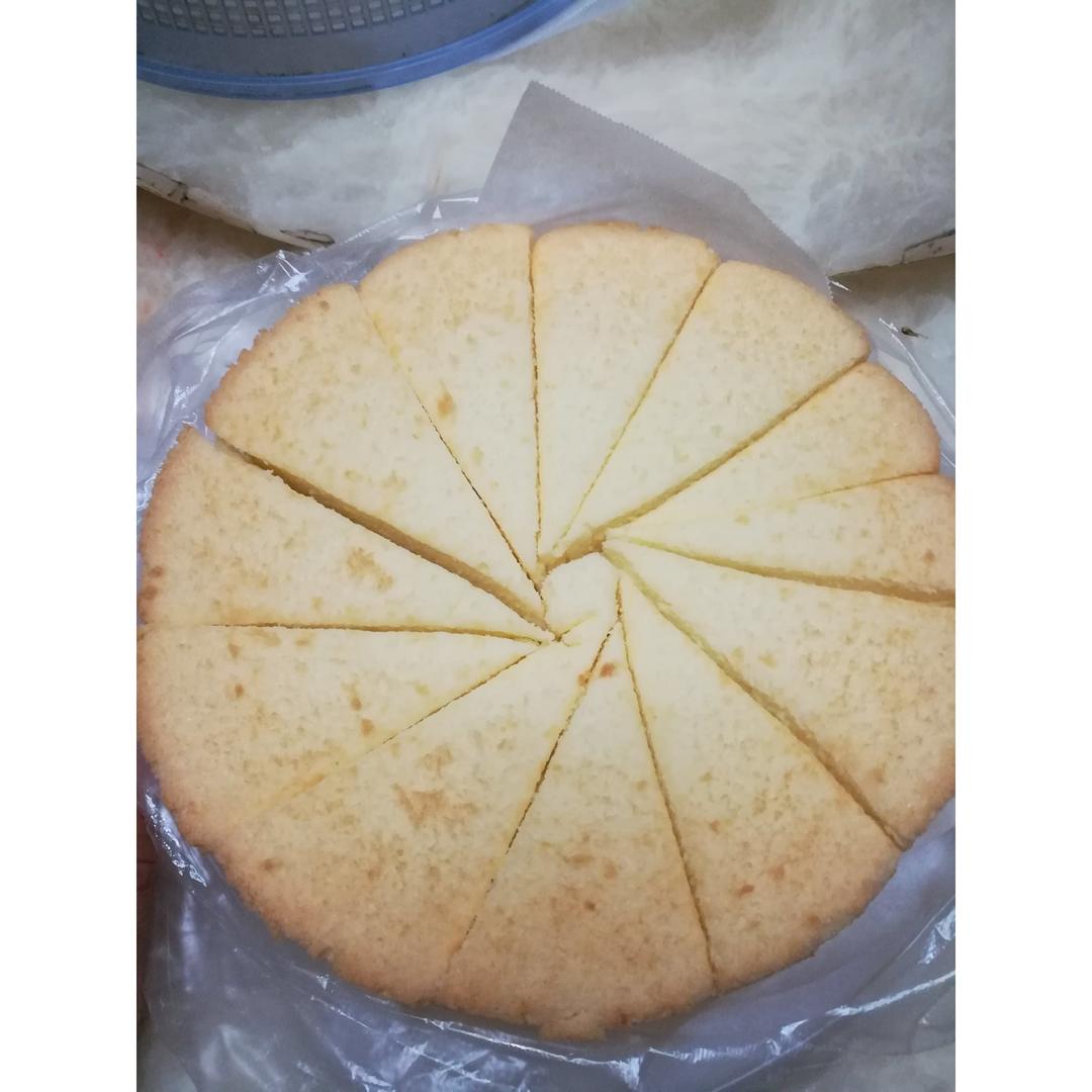 烤箱做蛋糕（戚风蛋糕的做法）