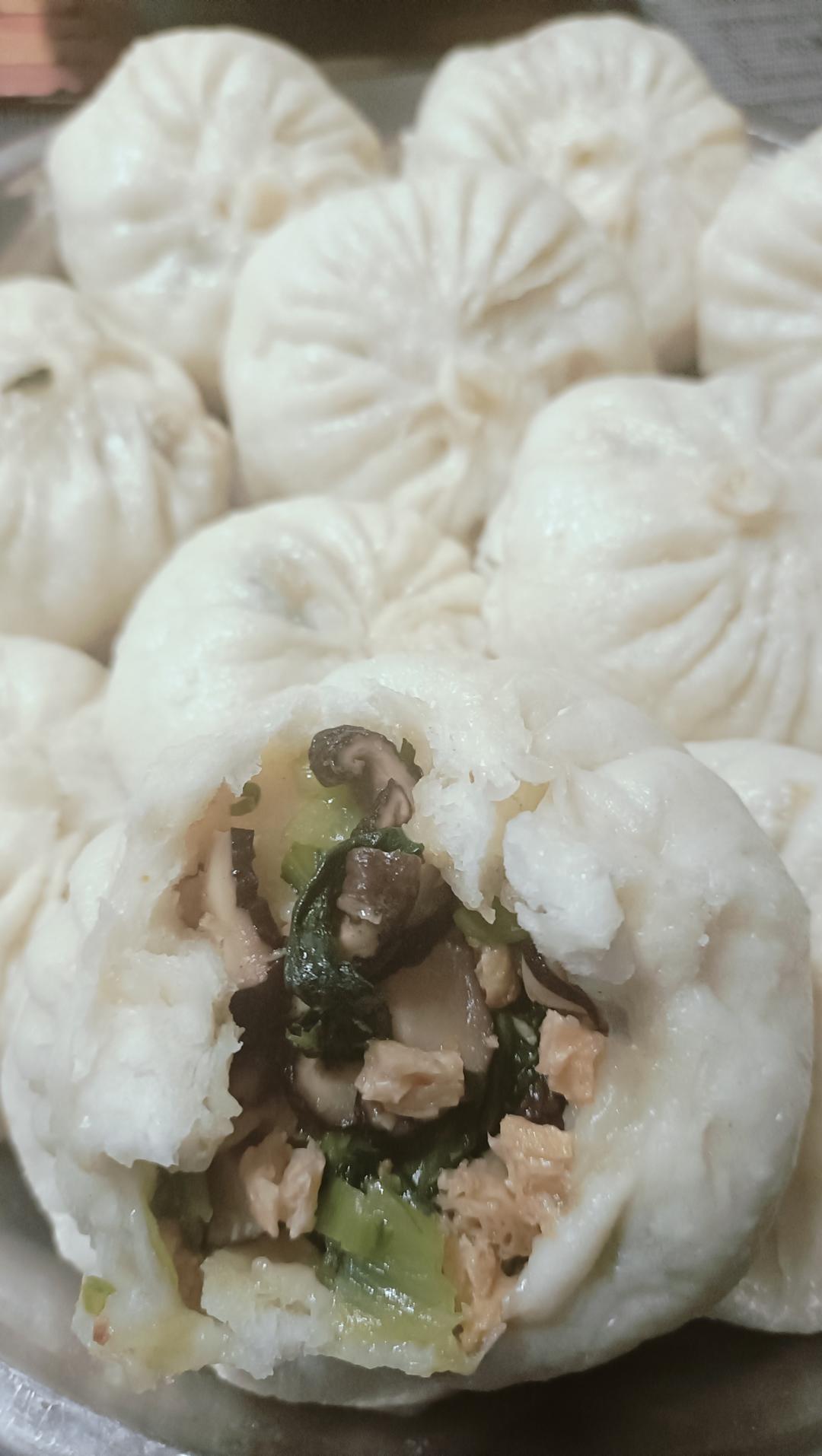 素肉香菇油菜包