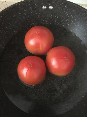 番茄炒蛋拌面的做法 步骤1