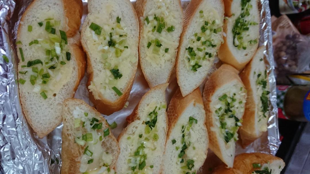 「蒜香面包片」土司、法棍这样加工超好吃