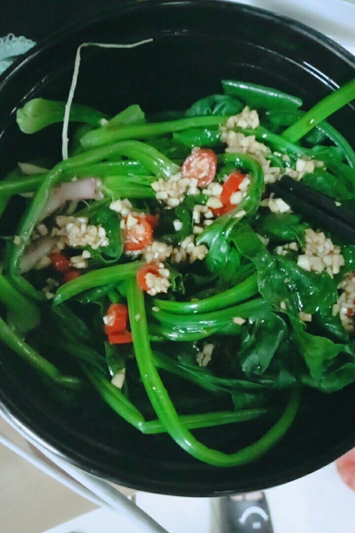 [减肥食谱] 凉拌菠菜