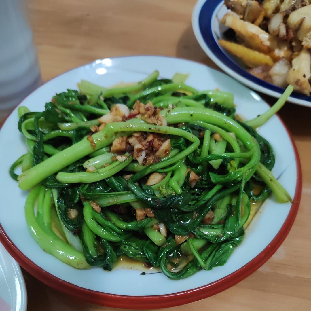 炝炒小白菜（脆爽）