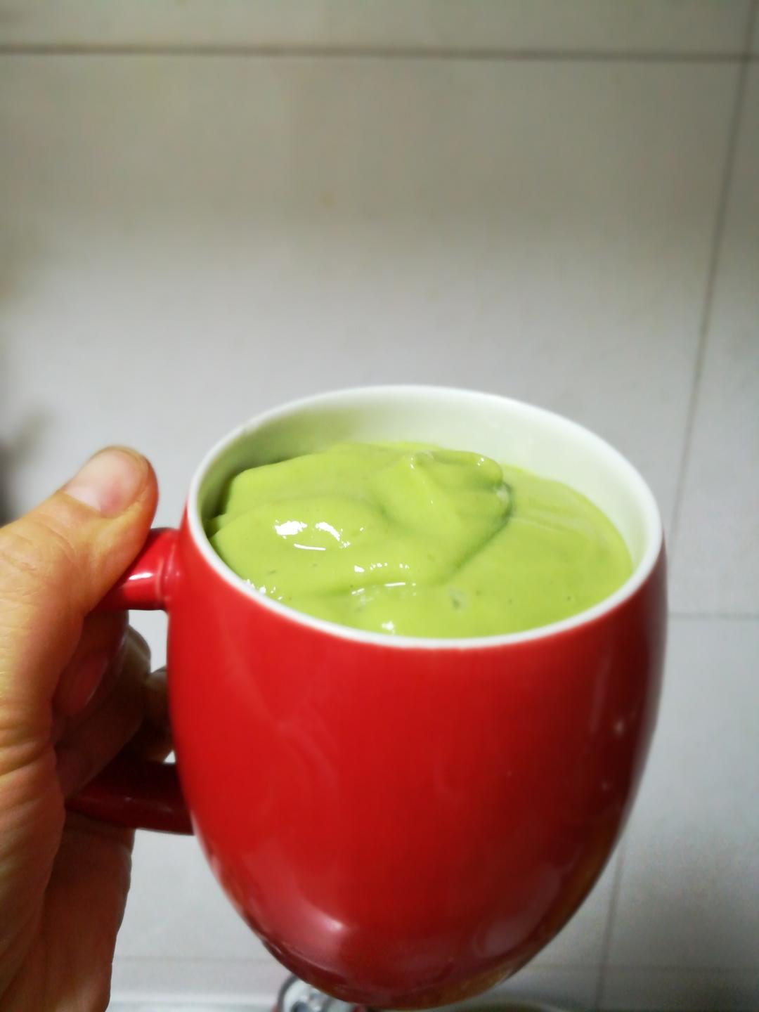 牛油果奶昔的做法