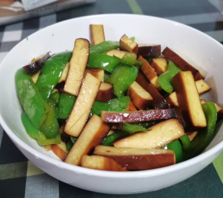 青椒炒豆干