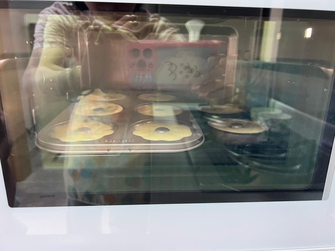 松软可口甜甜圈