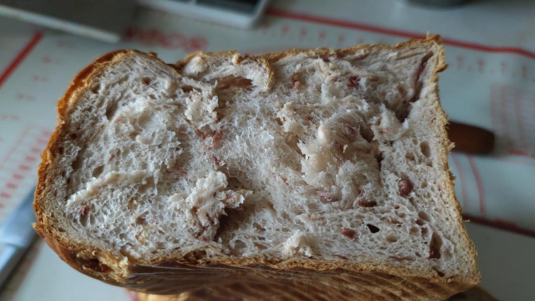 色与香同赋的玫瑰吐司