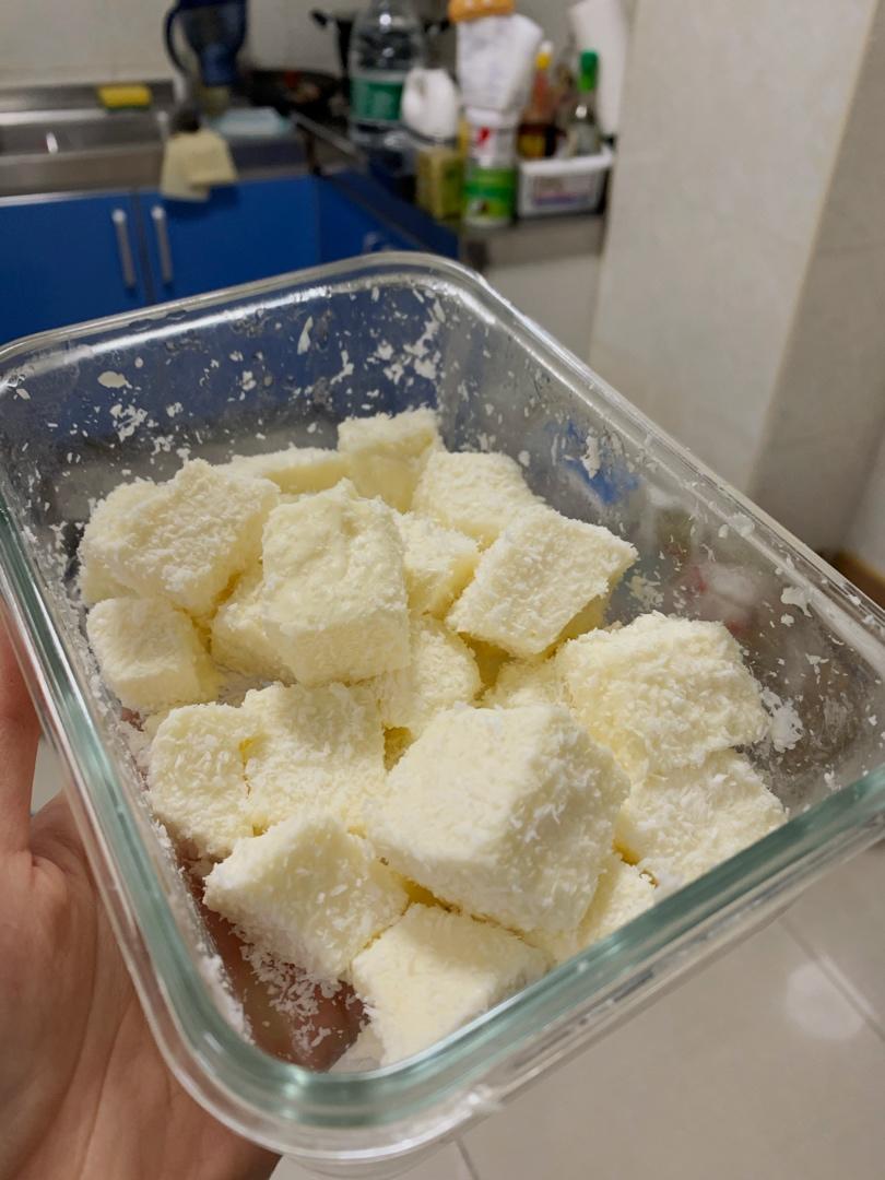 完胜85度C牛奶椰丝小方