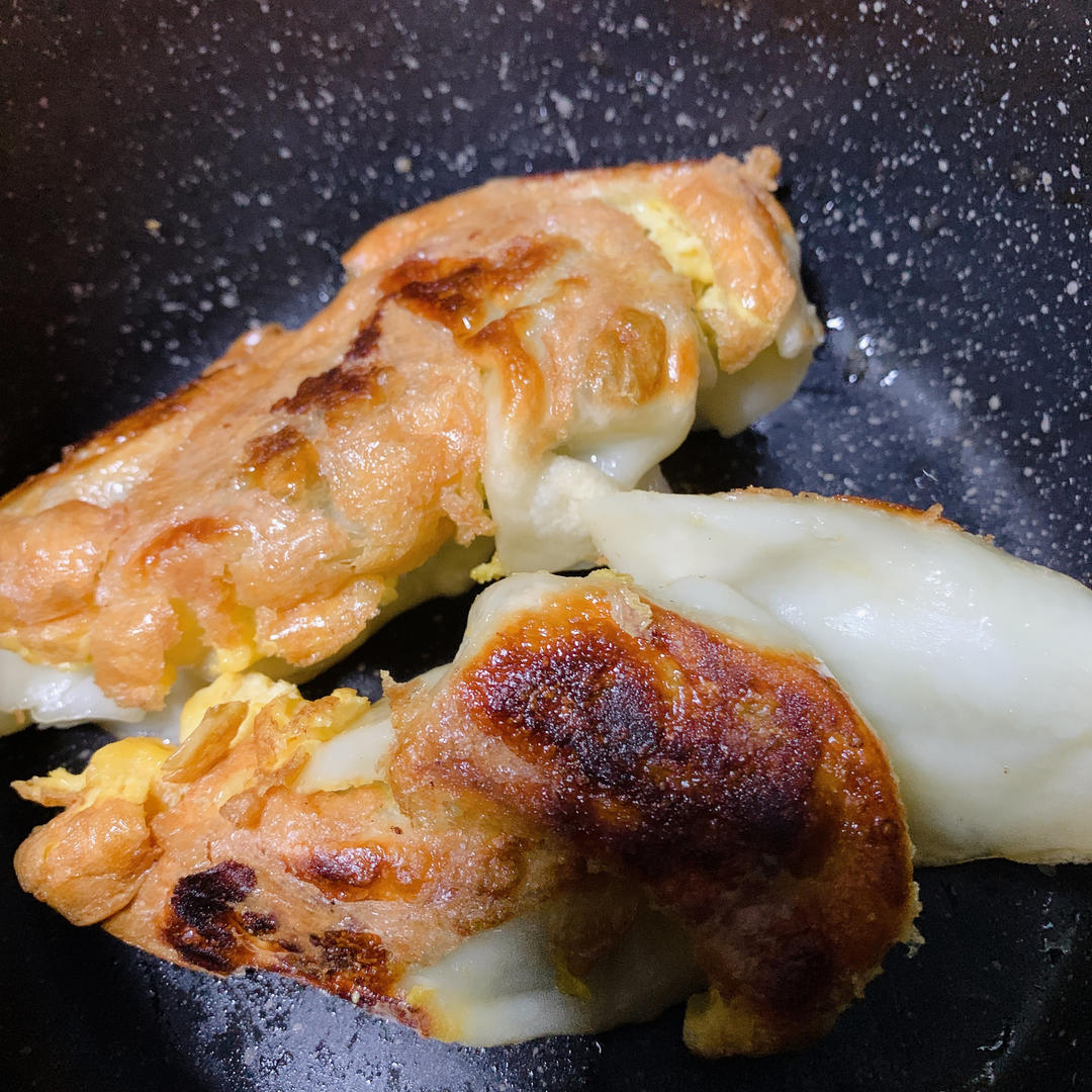 鸡蛋底生煎饺·铸铁锅焖焗