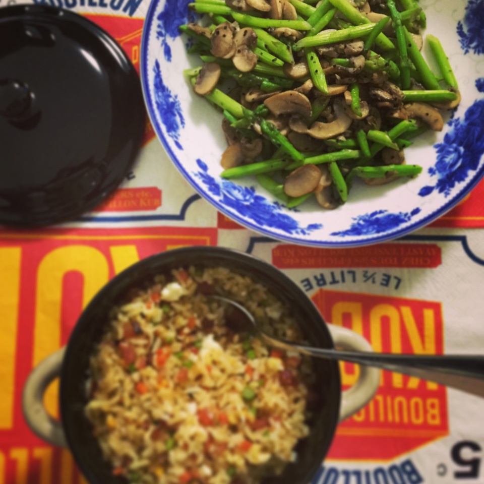 芦笋炒蘑菇