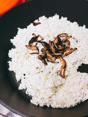 青蟹蒸糯米饭的做法 步骤1