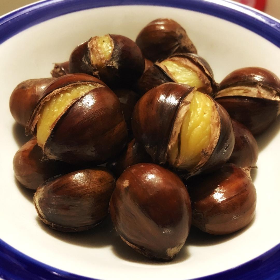 慵懒美丽的栗子